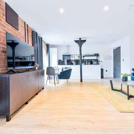 Stunning 1 Bed Apartment In Burton-On-Trent Exterior photo