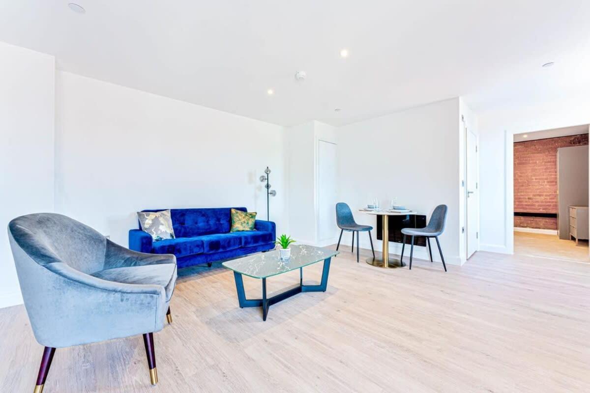 Stunning 1 Bed Apartment In Burton-On-Trent Exterior photo